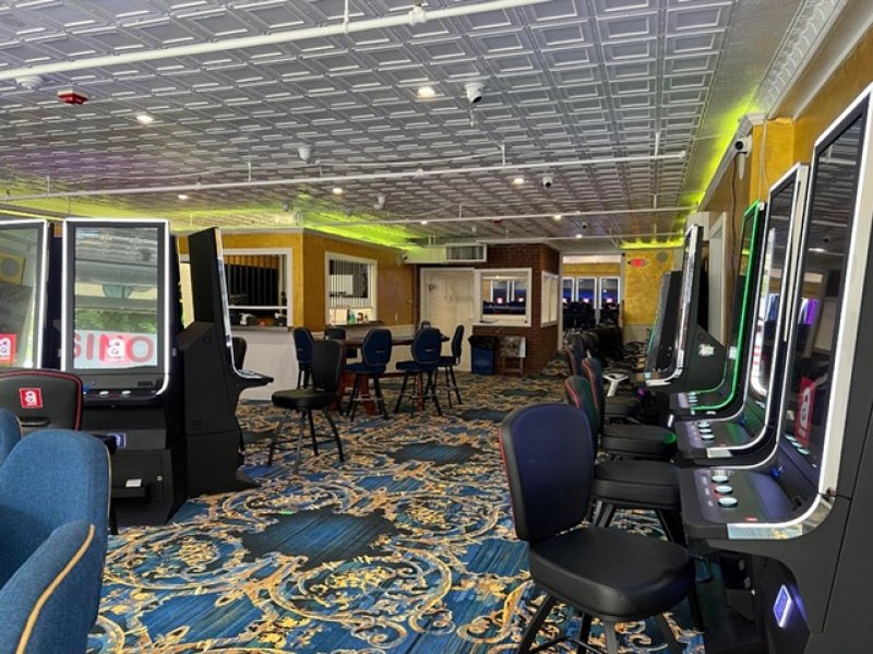 Descubre el Mito de la Carretera del Pollo en Casinos de España in Spain